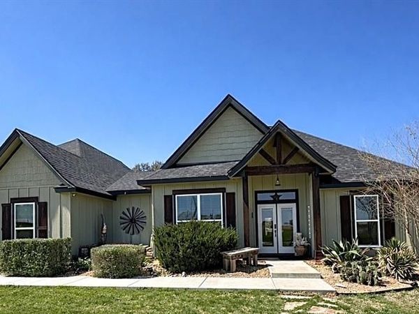 265 Lake Point, Comanche, TX 76442