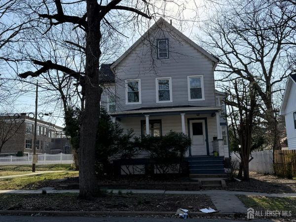 332 N 4th Avenue N, Highland Park, NJ 08904