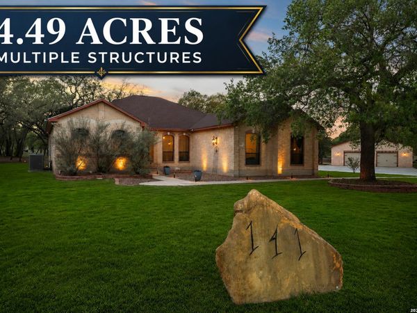 141 County Road 6869, Natalia, TX 78059