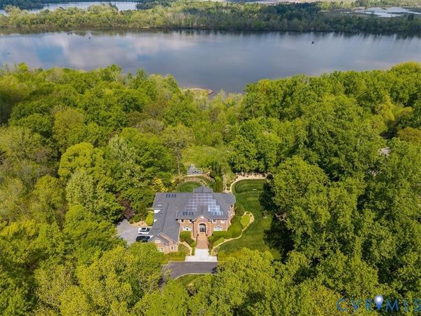 402 Rivers Bend Circle, Chester, VA 23836