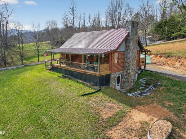 250 Beaver Walk Road, Mountain City, TN 37683