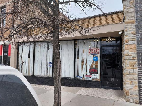 3811 W chicago Avenue , Chicago, IL 60651