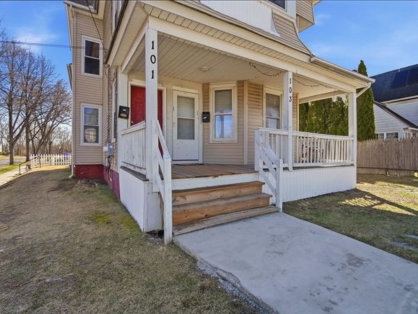 101-103 Oak St, Springfield, MA 01151