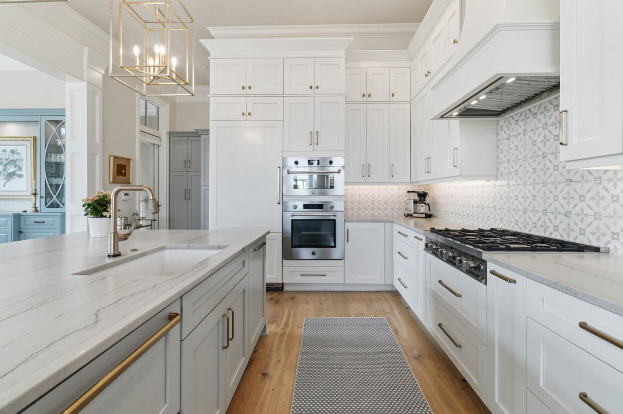 124 Fairbanks Oak Alley Photo 13