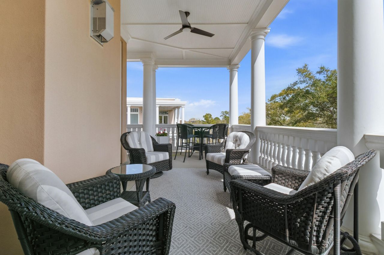 124 Fairbanks Oak Alley Photo 21