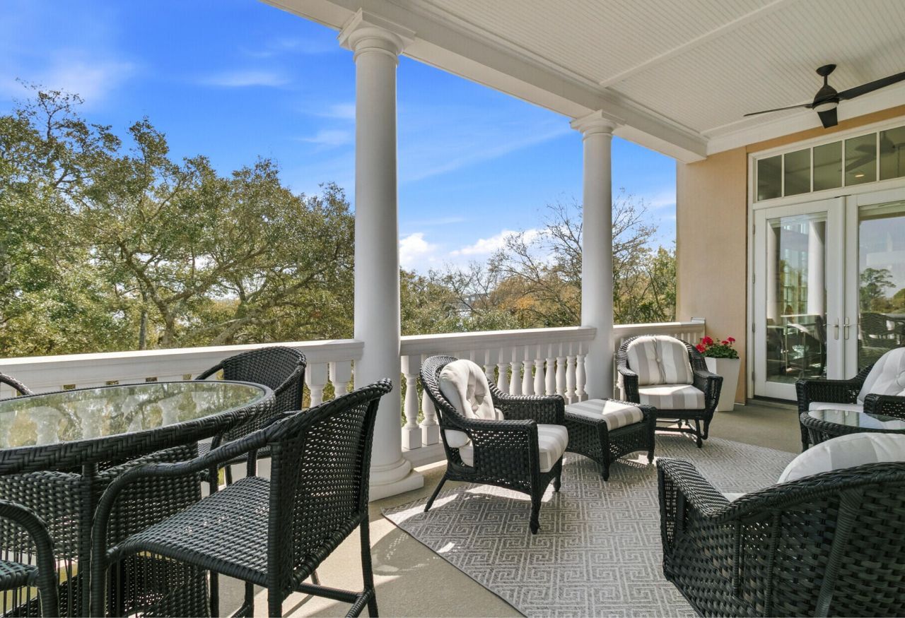 124 Fairbanks Oak Alley Photo 22