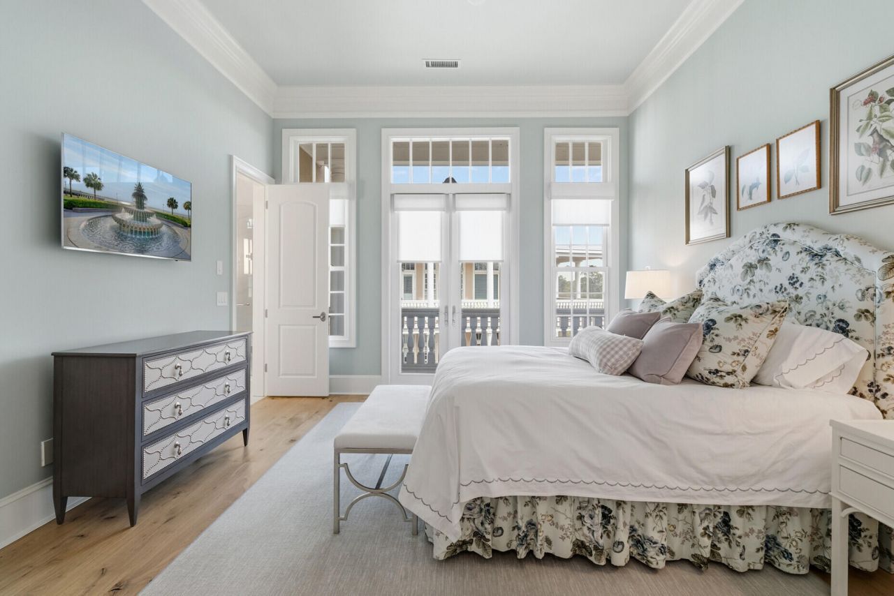 124 Fairbanks Oak Alley Photo 24