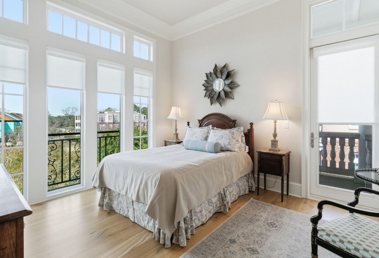 124 Fairbanks Oak Alley Photo 34