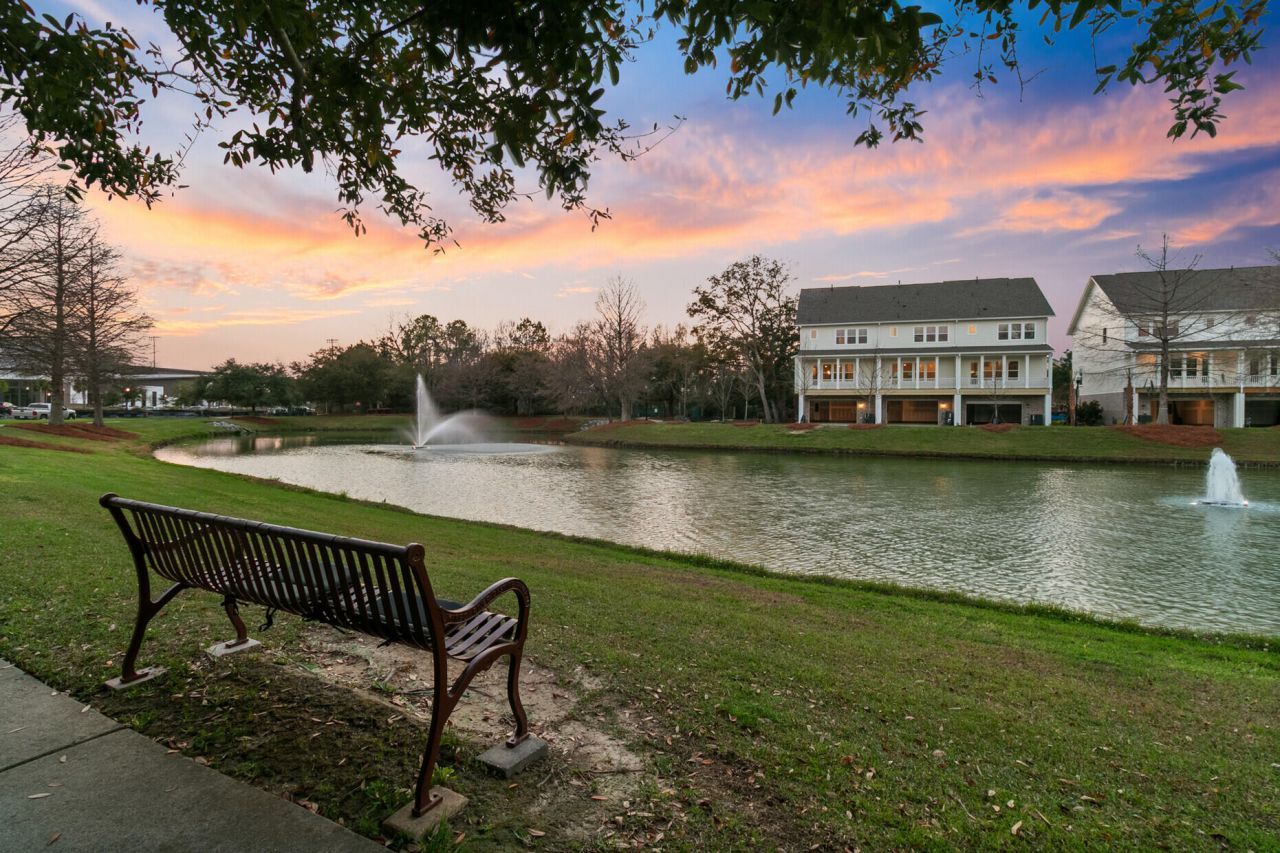 124 Fairbanks Oak Alley Photo 45