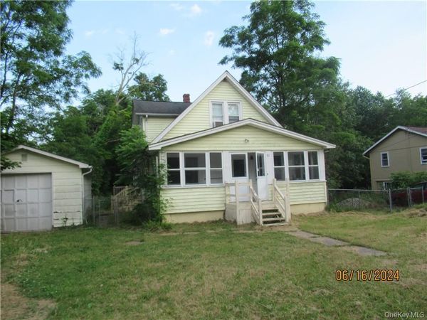 82 North Road, Bloomingburg, NY 12721