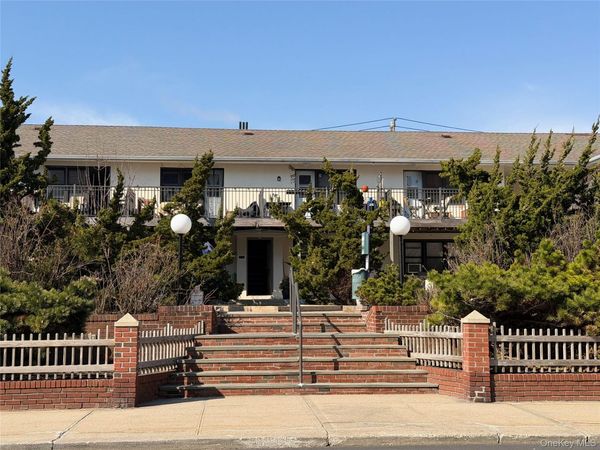 65 W Broadway, Unit 8B, Long Beach, NY 11561