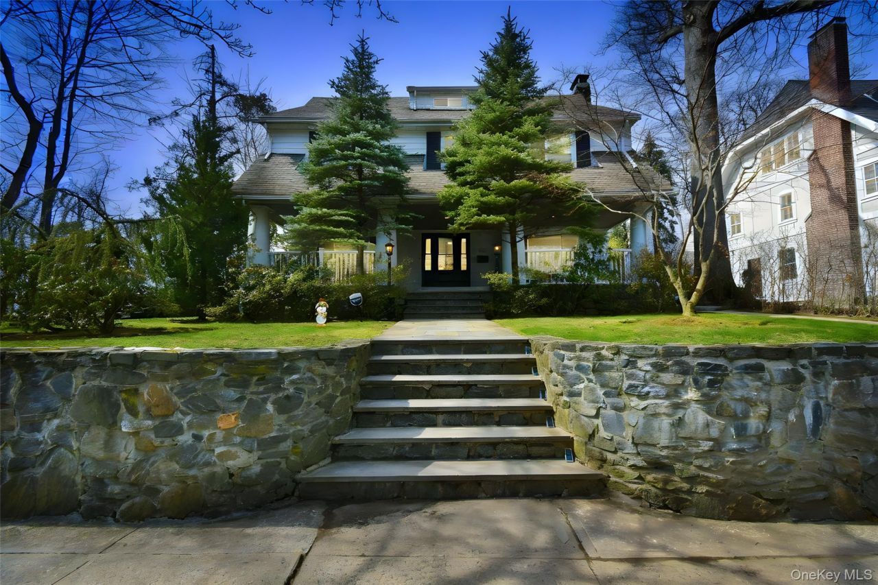 220 Sheridan Avenue , Mount Vernon, NY 10552 Main Photo