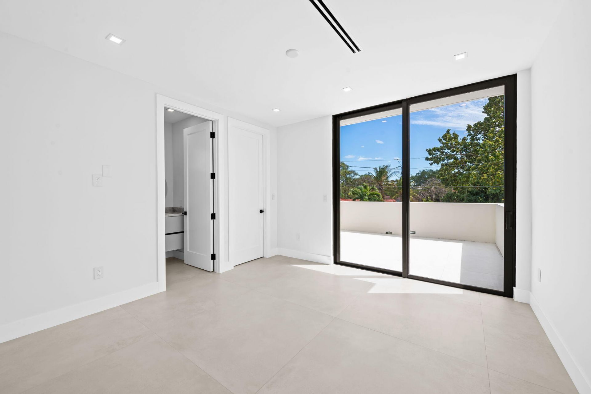 2324 SW 26th Street, Miami, FL 33133 Photo