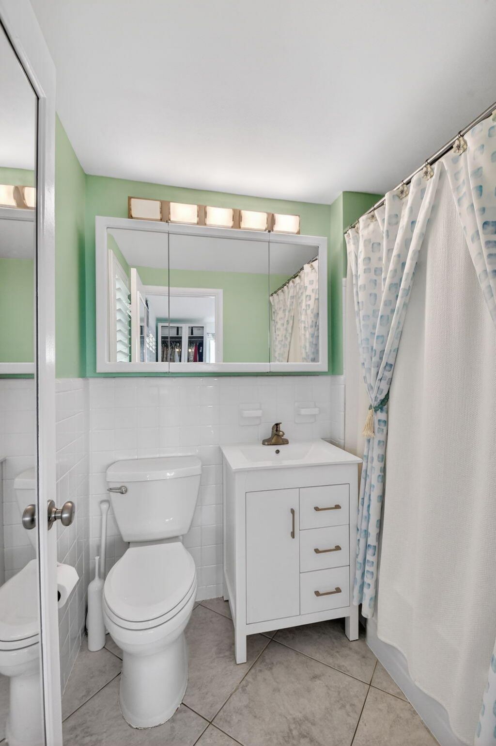 214 Inlet Way, Unit 106, Palm Beach Shores, FL 33404 Photo