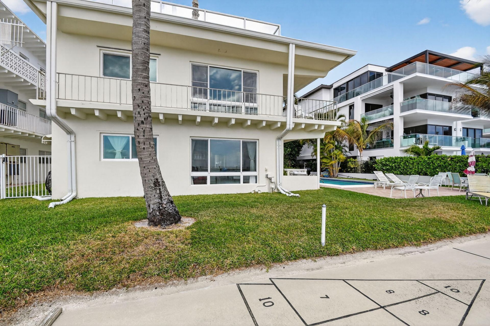 214 Inlet Way, Unit 106, Palm Beach Shores, FL 33404 Photo