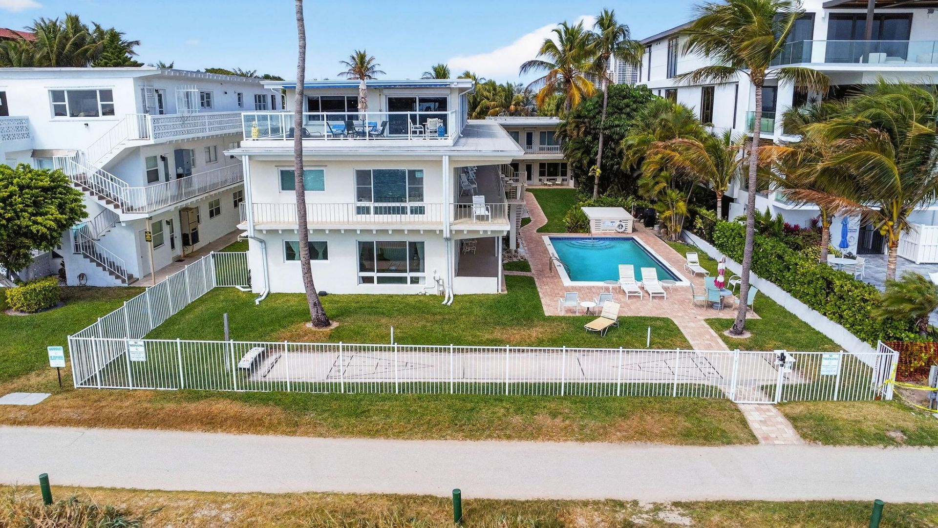 214 Inlet Way, Unit 106, Palm Beach Shores, FL 33404 Photo