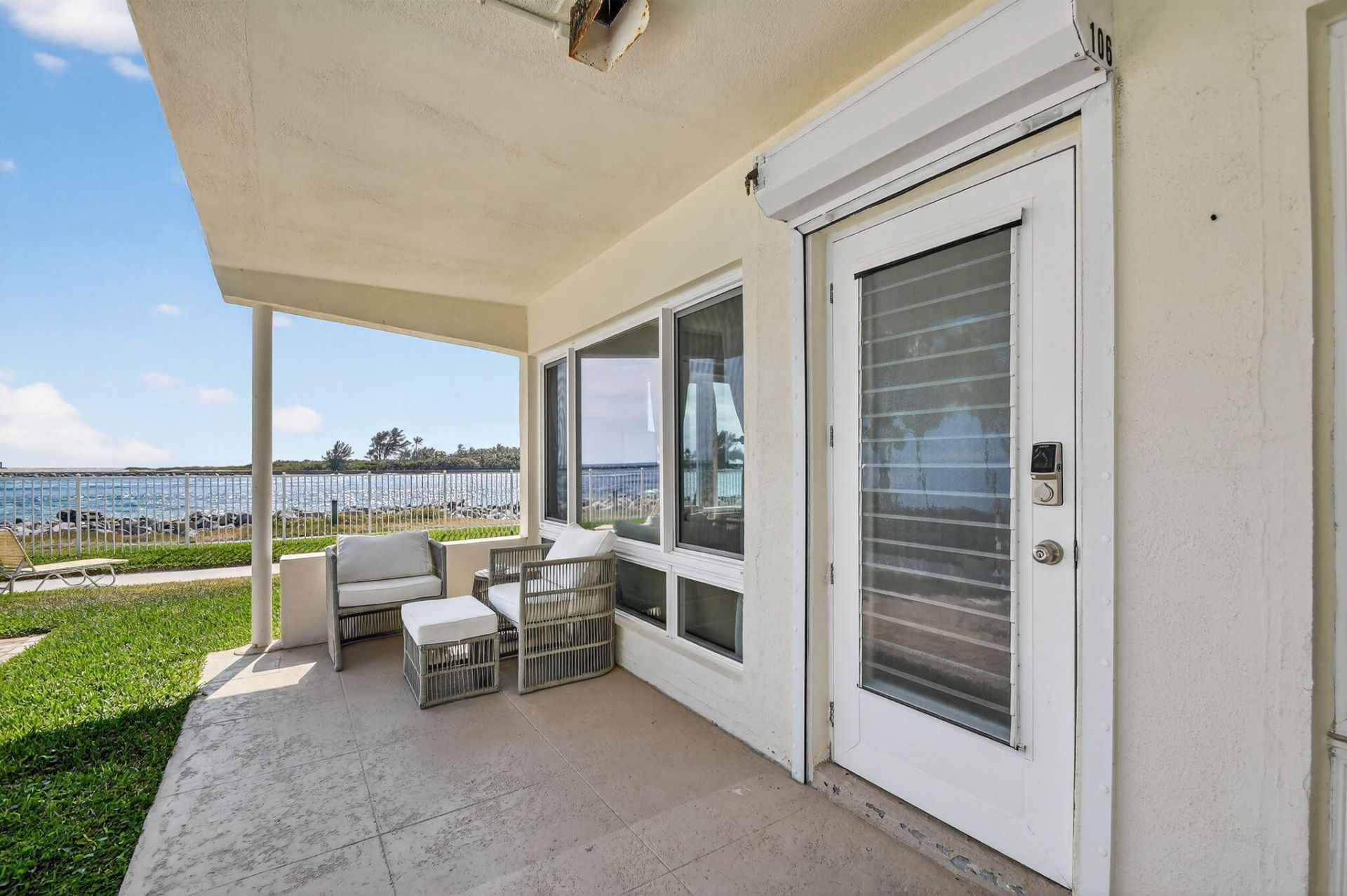 214 Inlet Way, Unit 106, Palm Beach Shores, FL 33404 Photo