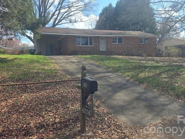 4216 Dawnwood Drive , Gastonia, NC 28056