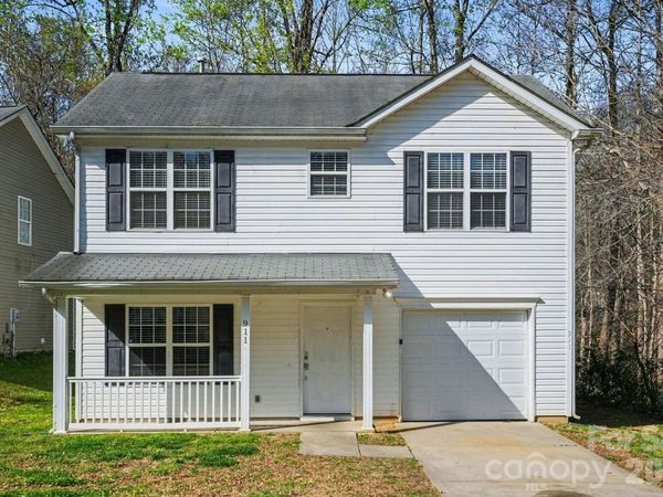 911 Valley Ridge Road , Charlotte, NC 28214