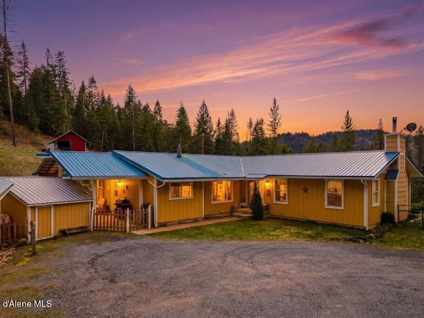 5348 S Stach Rd , Coeur d'Alene, ID 83814
