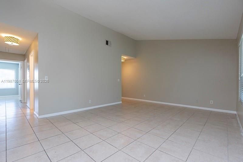 815 W Boynton Beach Blvd , Unit 10-205, Boynton Beach, FL 33426 Photo