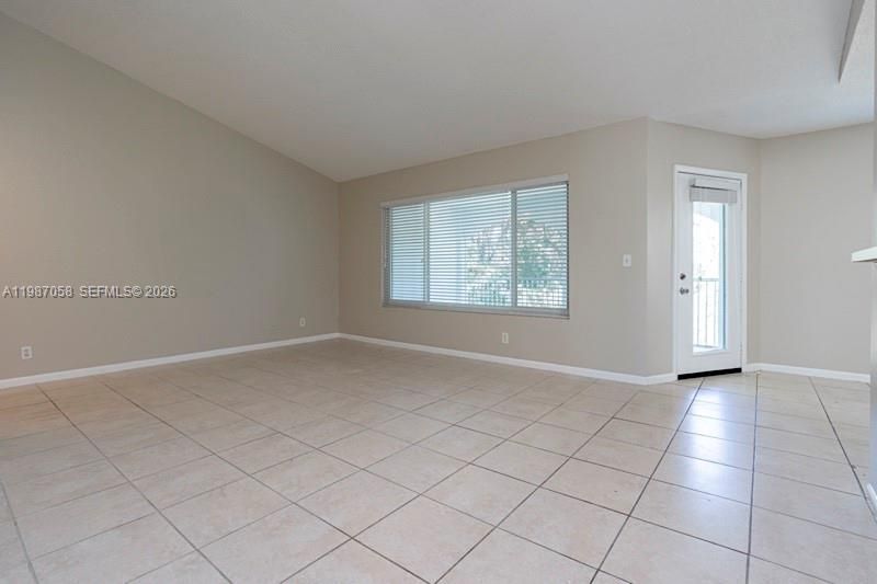 815 W Boynton Beach Blvd , Unit 10-205, Boynton Beach, FL 33426 Photo