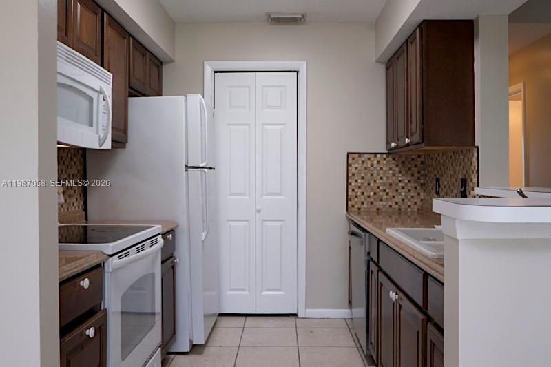 815 W Boynton Beach Blvd , Unit 10-205, Boynton Beach, FL 33426 Photo