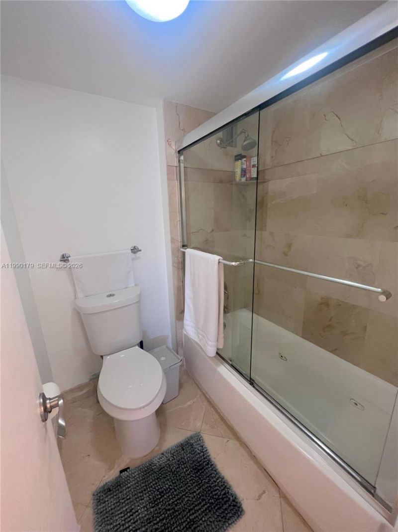 5838 Collins Ave , Unit 7G, Miami Beach, FL 33140 Photo