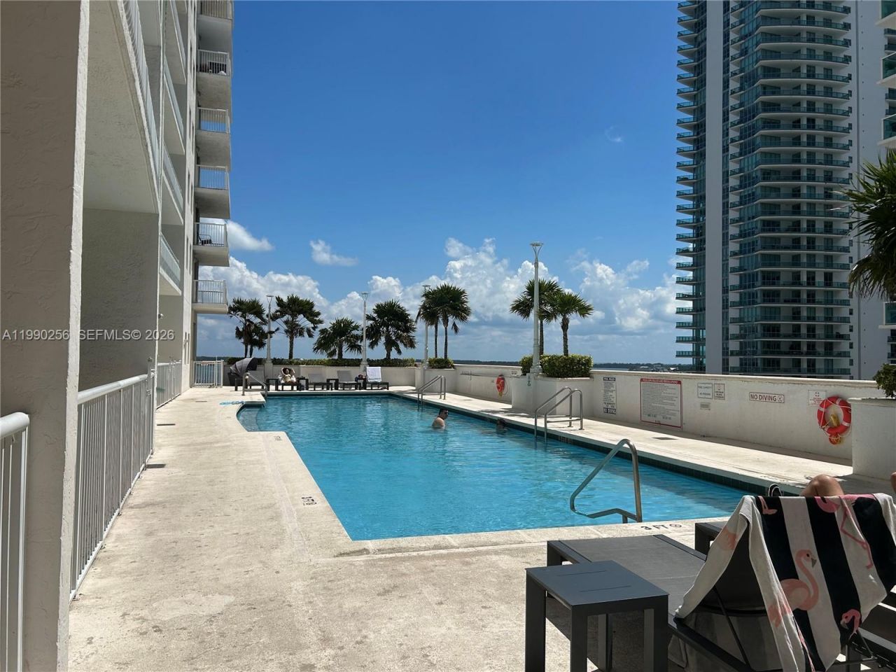 1200 Brickell Bay Dr, Unit 3610, Miami, FL 33131 Photo