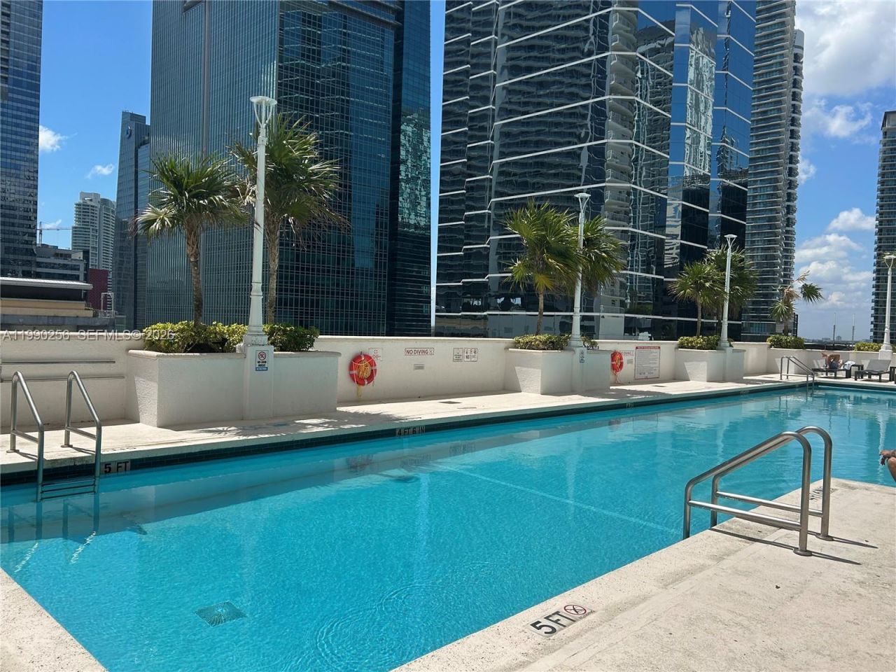 1200 Brickell Bay Dr, Unit 3610, Miami, FL 33131 Photo