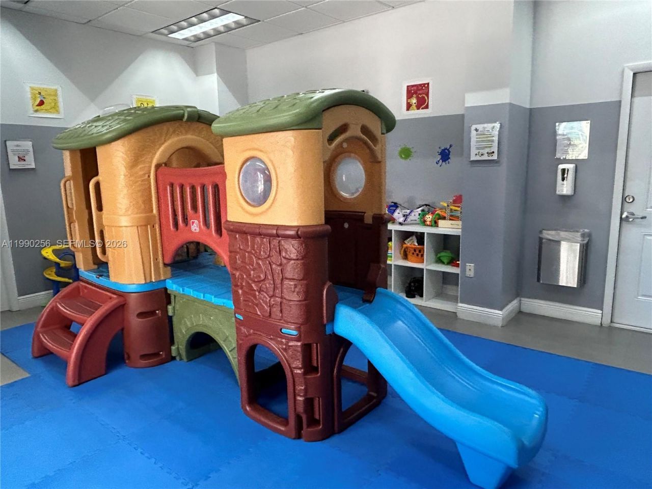 1200 Brickell Bay Dr, Unit 3610, Miami, FL 33131 Photo