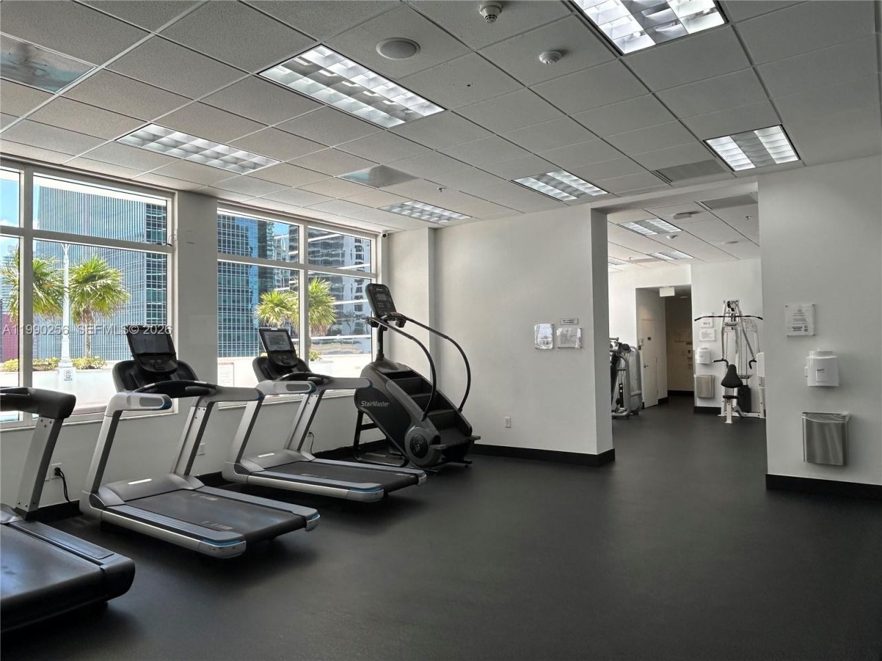 1200 Brickell Bay Dr, Unit 3610, Miami, FL 33131 Photo