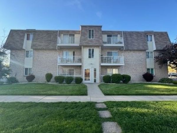Unit 3A, Burnham, IL 60633