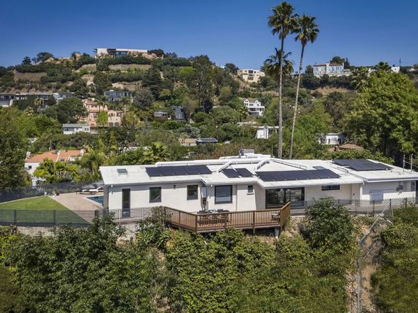 2740 Nichols Canyon Road, Los Angeles, CA 90046