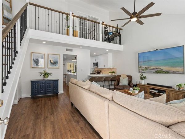 159 Morristown, Costa Mesa, CA 92626