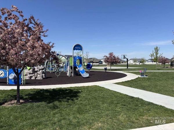 5773 Riva Capri, Meridian, ID 83646