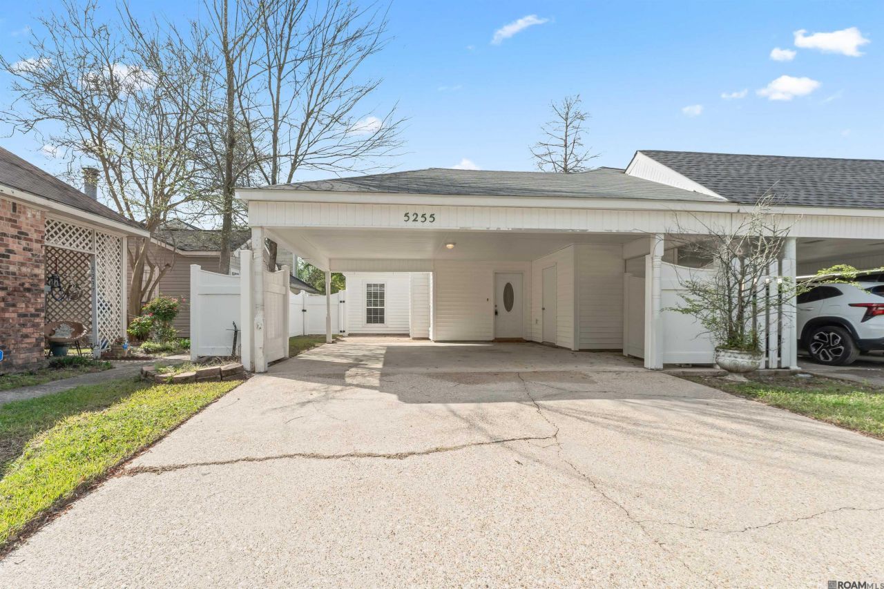 5255 Cumberland Cove Dr, Baton Rouge, LA 70817 Main Photo