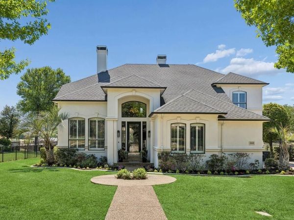 1908 Shumard Oak Lane , Irving, TX 75063