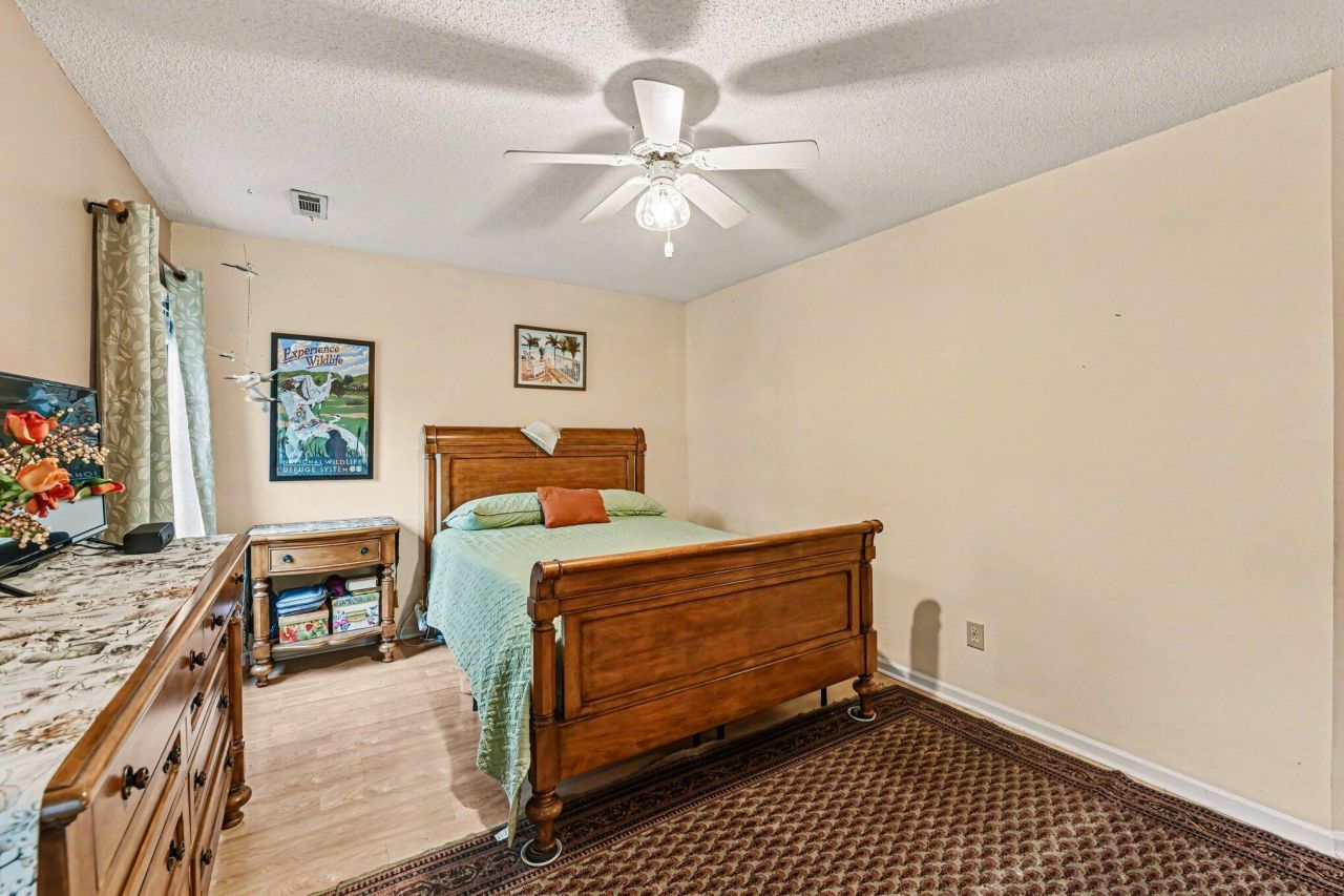 310 Hamlet Road Photo 12