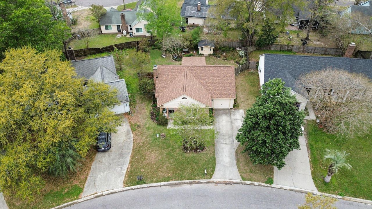 310 Hamlet Road Photo 27