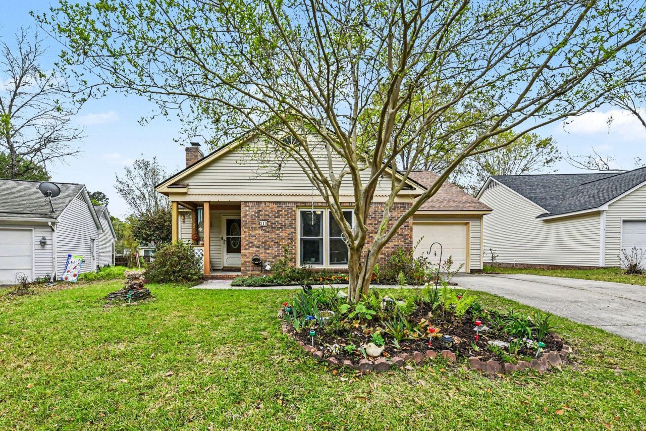 310 Hamlet Road Photo 28