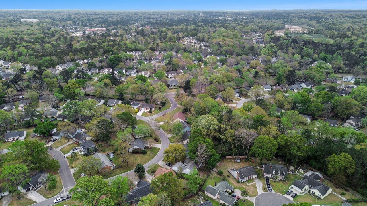 310 Hamlet Road Photo 31