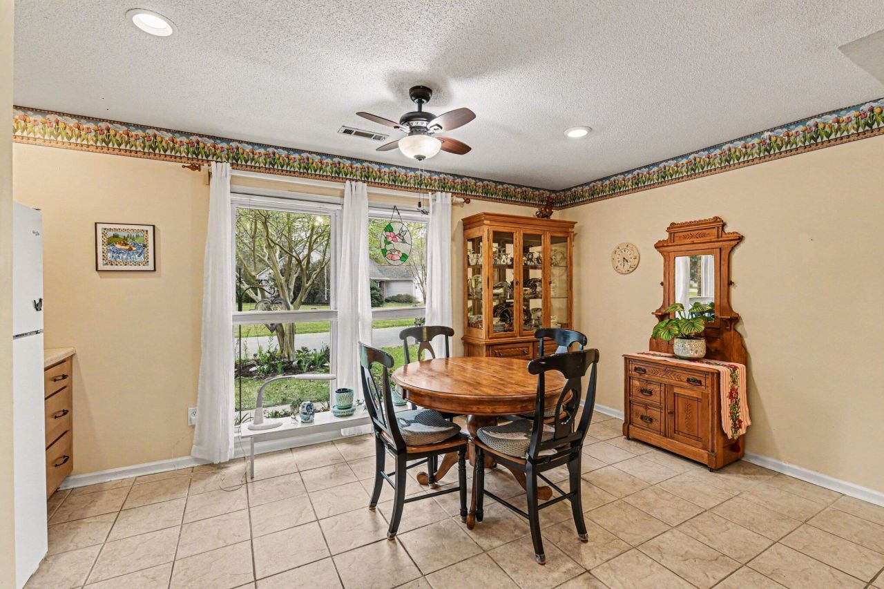 310 Hamlet Road Photo 7