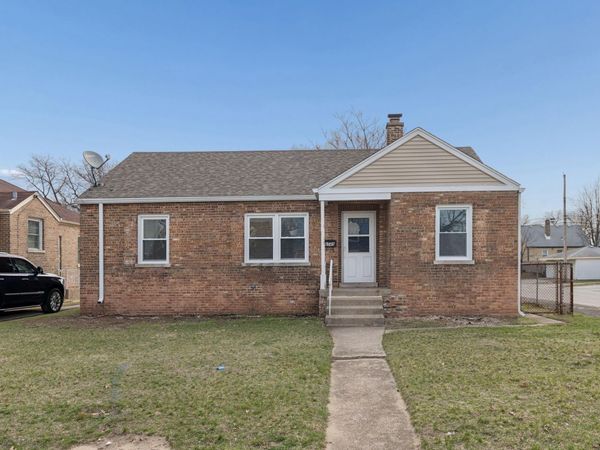 6749 Ontario Avenue, Hammond, IN 46323