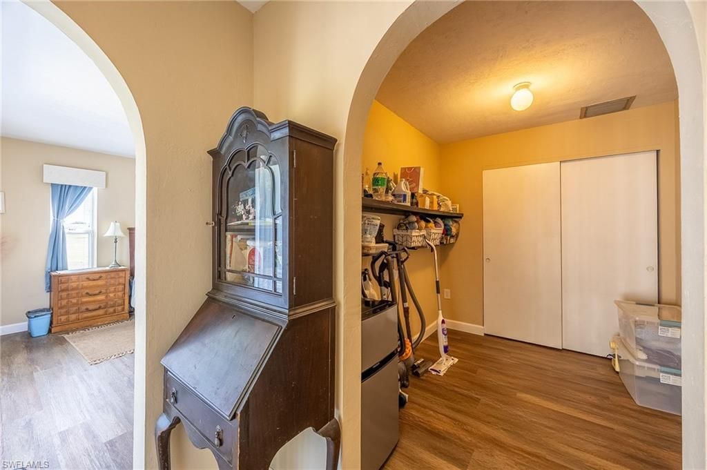 238 SE 9th Ter, Cape Coral, FL 33990 Photo