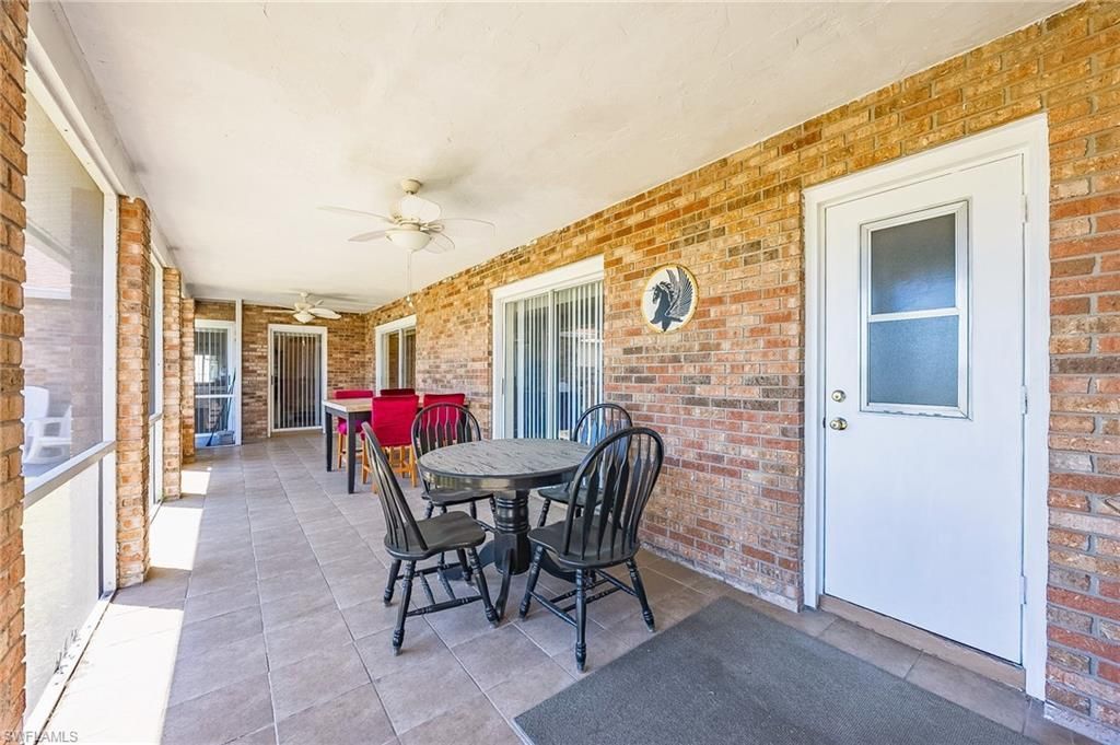 238 SE 9th Ter, Cape Coral, FL 33990 Photo