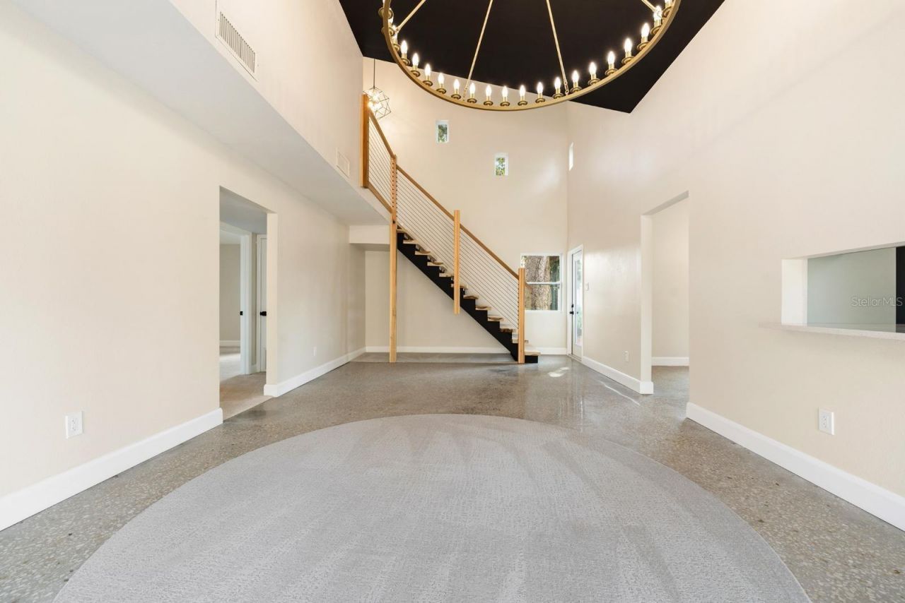 419 64th Avenue S, Saint Petersburg, FL 33705 Photo