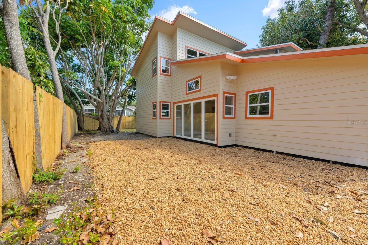 419 64th Avenue S, Saint Petersburg, FL 33705 Photo