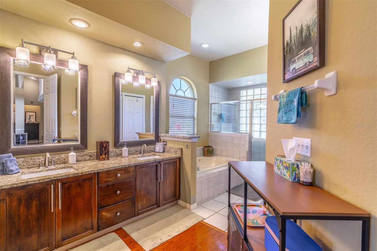 987 Kerwood Circle, Oviedo, FL 32765 Photo