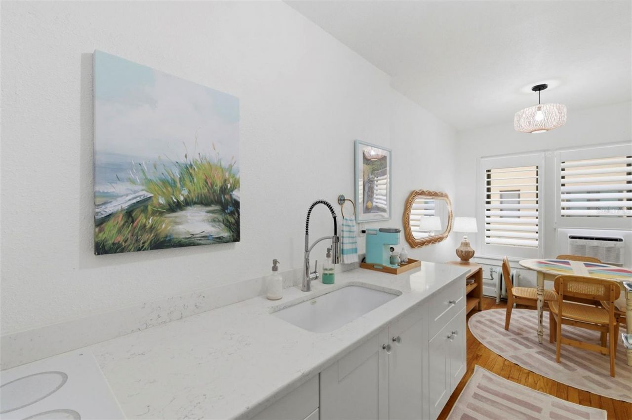 130 4th Avenue N, Unit 106, Saint Petersburg, FL 33701 Photo